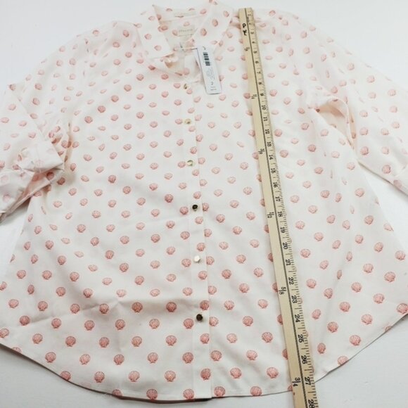 Chicos Women Blouse Button Down Pink Seashell Non Iron Roll Tab Top Size Large - Picture 8 of 13